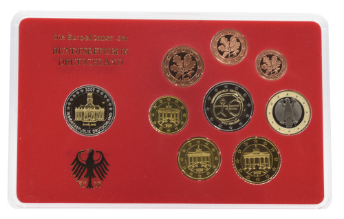 фото Германия набор из 9 монет евро 2009 UNC J 1, 2, 5, 10, 20, 50 евроцентов, 1, 2 евро, памятная 2 евро Блистер