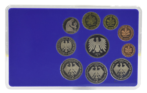 фото Германия набор из 10 монет 1979 Proof D 1, 2, 5, 10, 50 пфеннигов, 1, 2, 2, 2, 5 марок в сувенирной упаковке