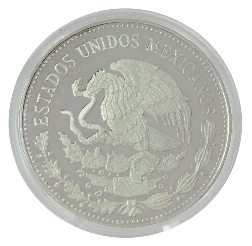 фото Мексика 50 песо 1985 Серебро UNC Чемпионат мира по футболу в Мексике в 1986 году - Ведение мяча