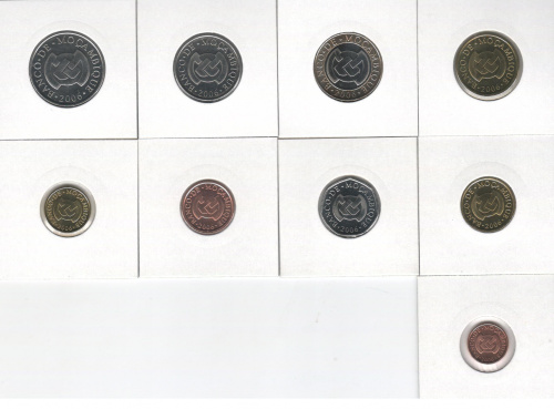 фото Мозамбик набор из 9 монет 2006-2012 UNC 1, 5, 10, 20, 50 сентаво, 1, 2, 5, 10 метикал