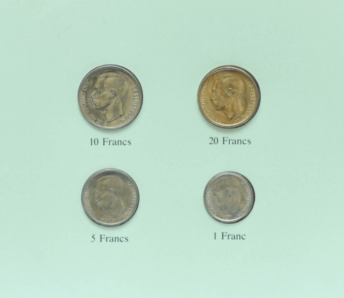 фото Люксембург Набор монет 1980-1983 UNC 1, 5, 10, 20 франков и 1 марка в сувенирной упаковке