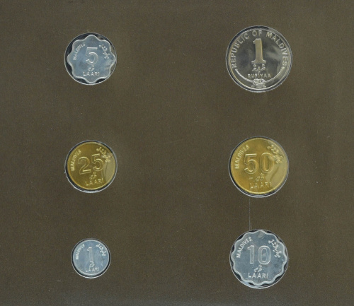 фото Мальдивы Набор монет 1982-1984 UNC 1, 5, 10, 25, 50 лаари, 1 руфия и 1 марка в сувенирной упаковке