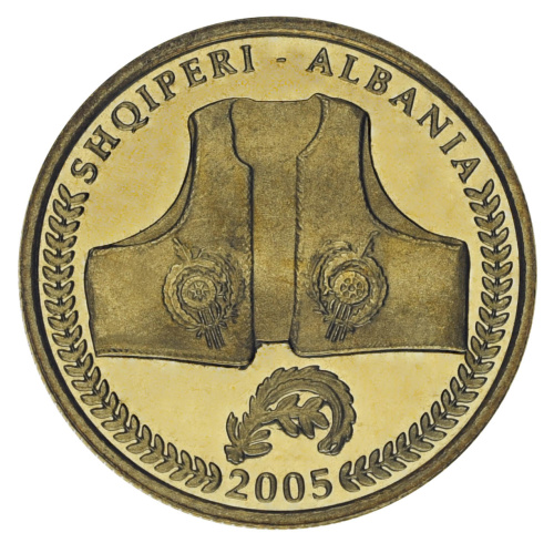 фото Албания 10 лек 2005 UNC Культура - традиционная одежда