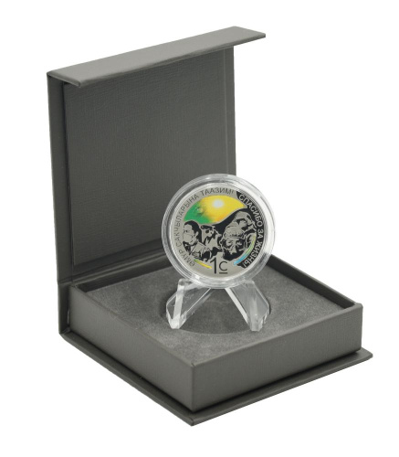 фото Киргизия 1 сом 2021 UNC Коронавирус (COVID-19) Самоотверженный труд медицинских работников - Спасибо врачам