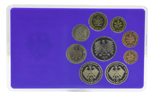фото Германия набор из 10 монет 1976 Proof G 1, 2, 5, 10, 50 пфеннигов, 1, 2, 2, 2, 5 марок в сувенирной упаковке