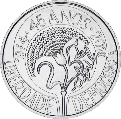 фото Португалия 5 евро 2019 Революция гвоздик UNC